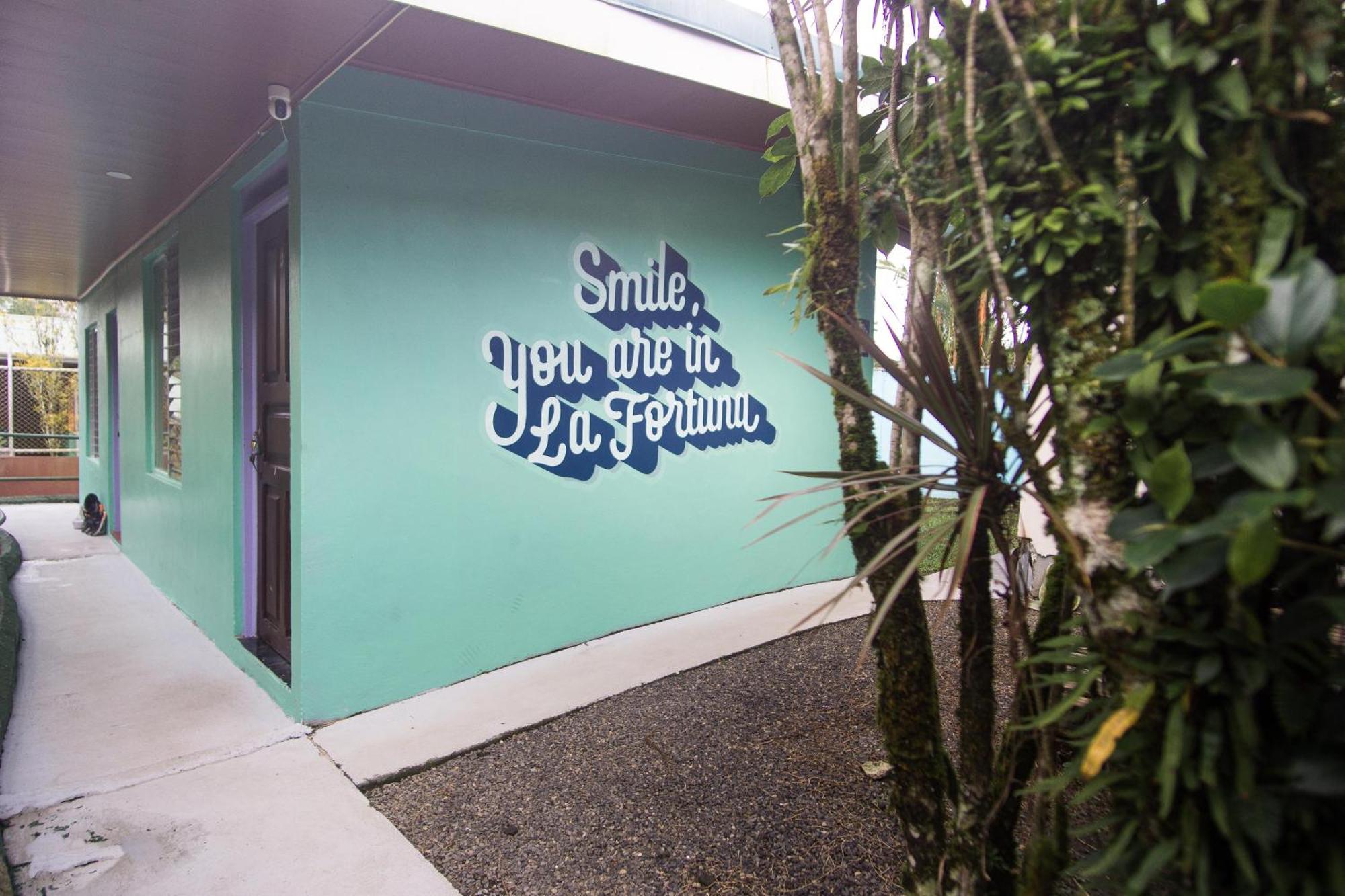 Pura Vibra Hostel La Fortuna Dış mekan fotoğraf